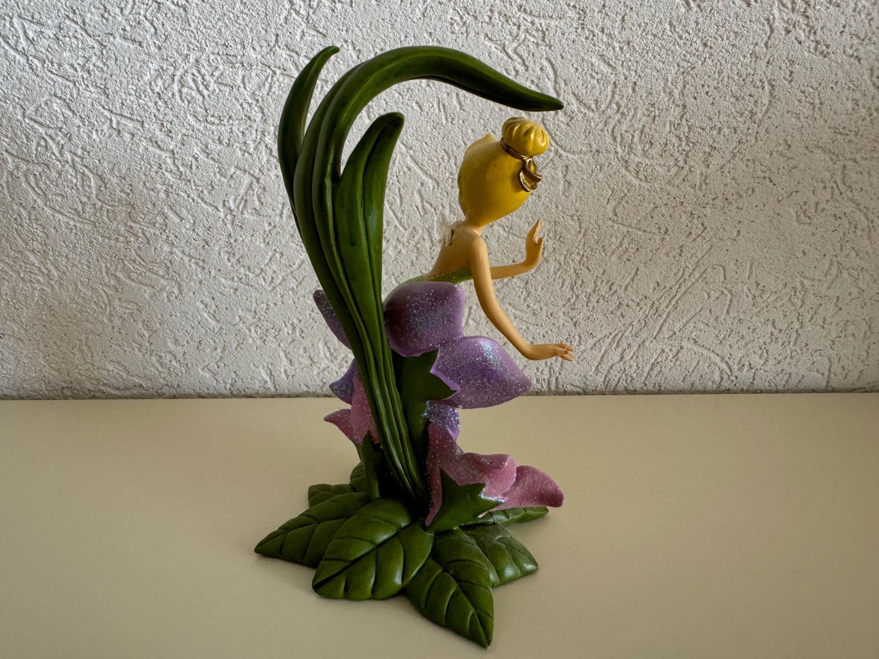 Disney Statuette: Figurine Fée Clochette Disneyland – Usato da St-Gingolph venduto da GoldenKeys 2