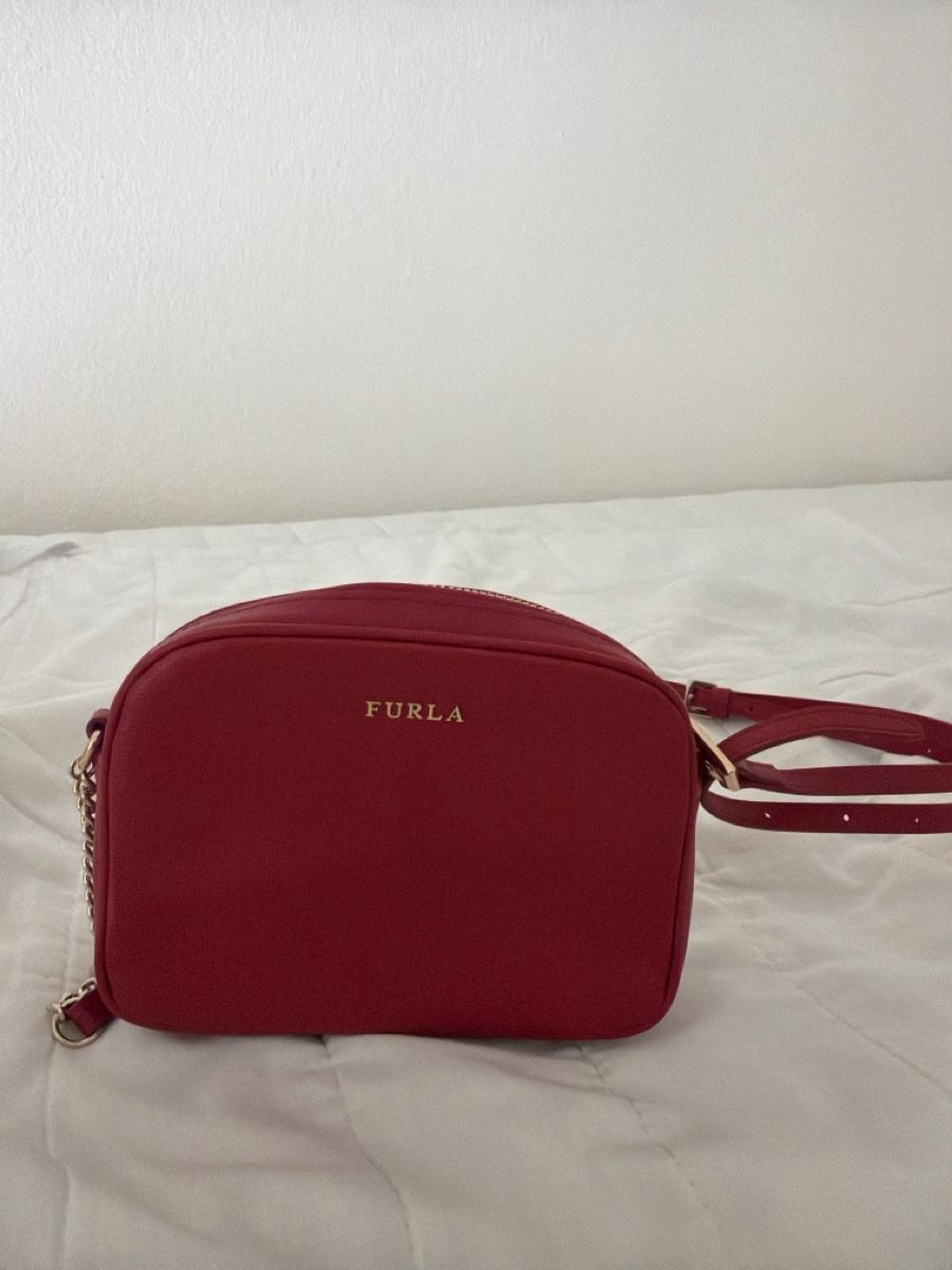 Furla Taschen für Damen: Mini Furla bag Burgundy – Gebraucht aus Zürich von jen_cjf7