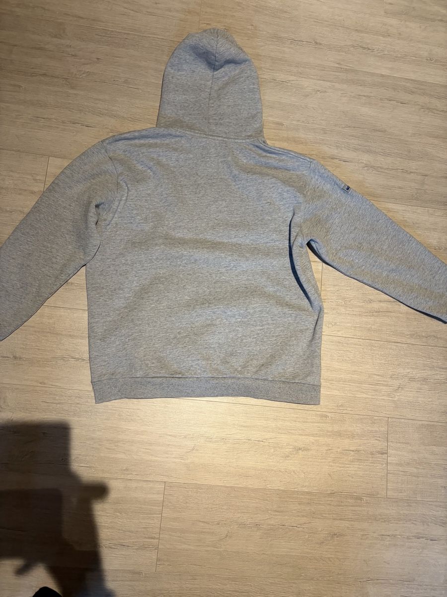 Maglioni & Felpe: Superdry Kapuzenpulli – Usato da Grünenmatt venduto da Hexenzauber 1