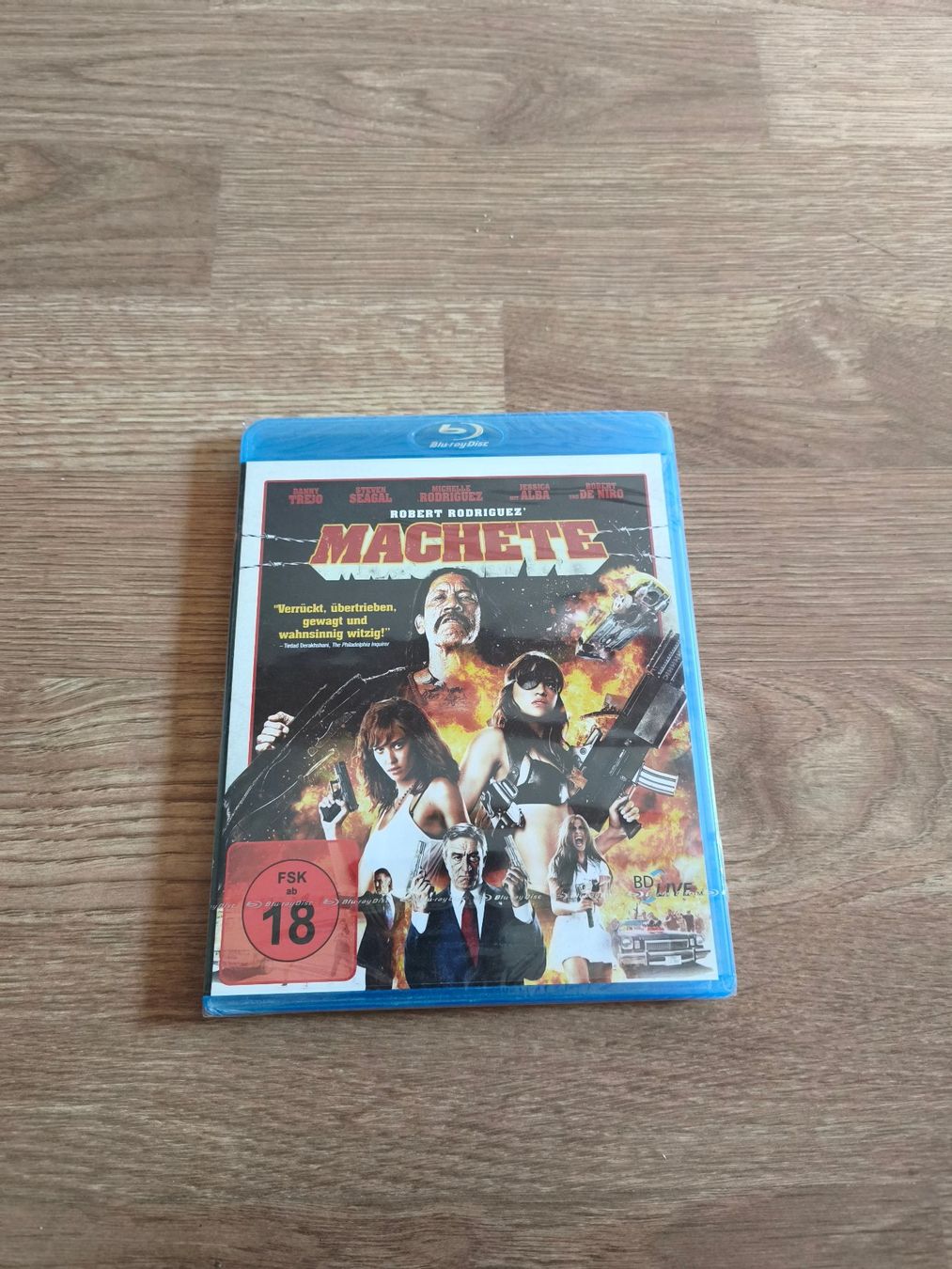 Tutti i DVDs: Machete – Nuovo e nell'imballaggio originale da Kerzers venduto da Pachystachys