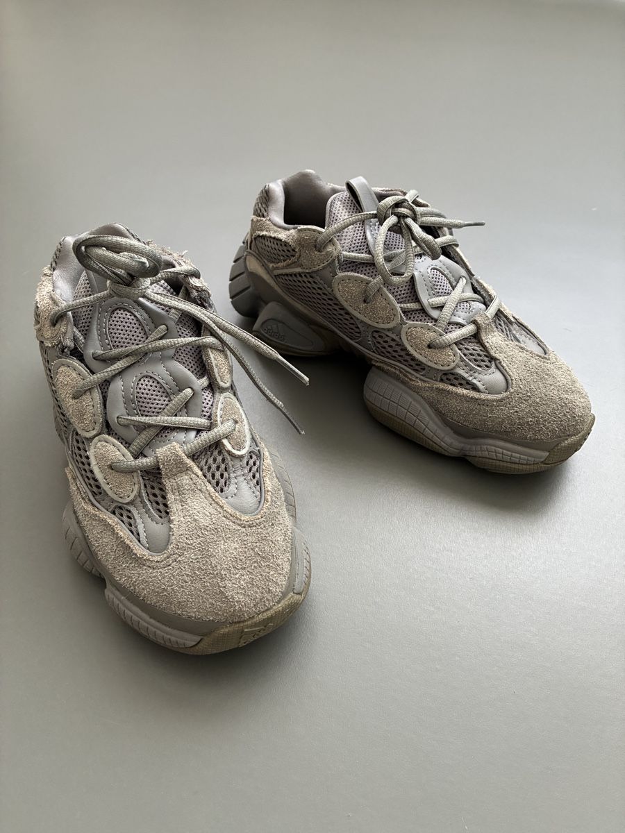 Adidas Herrenschuhe: Adidas Yeezy 500 Schuhe – Gebraucht aus Zürich von cla_pm5d 1