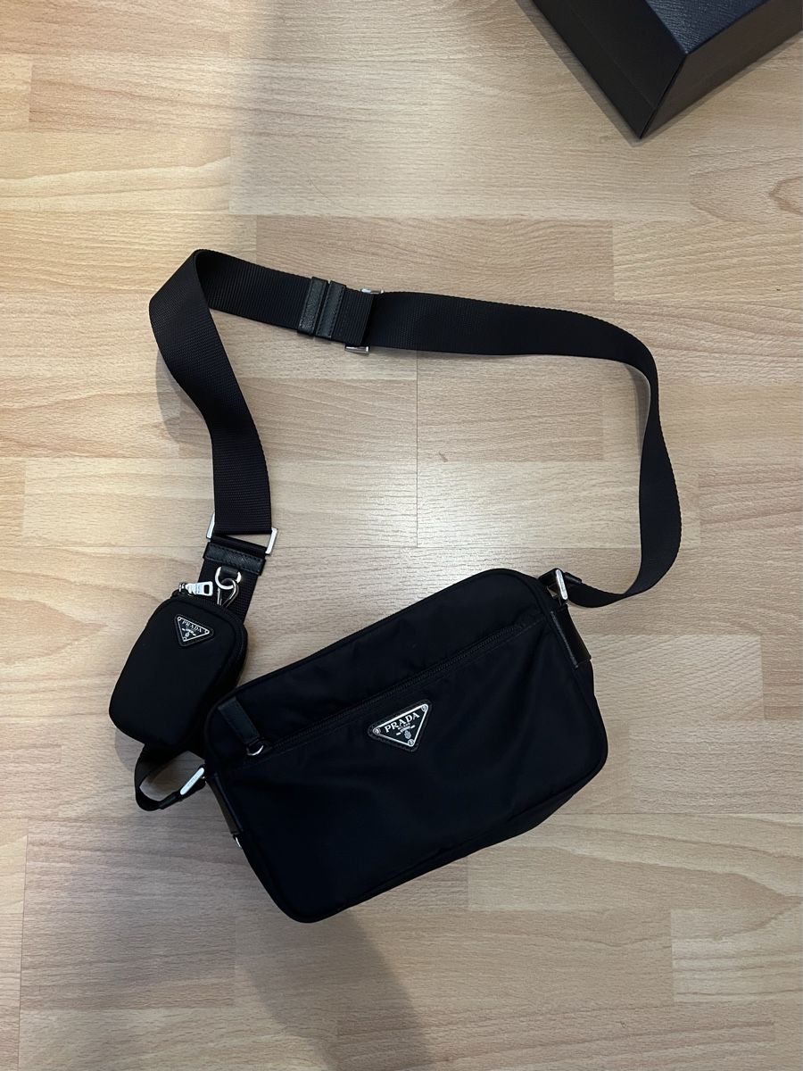 Prada Borse: Prada Re-Nylon Shoulder Bag Unisex – Usato da Spreitenbach venduto da iamxrco 1