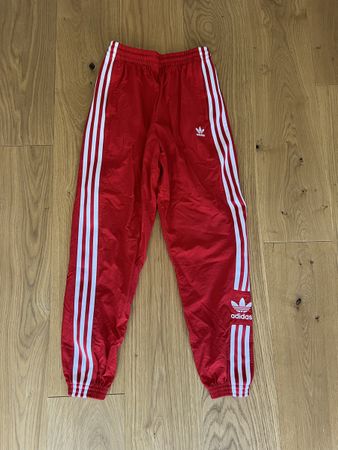 Adidas Trainingshose rot Grösse 152 gebraucht