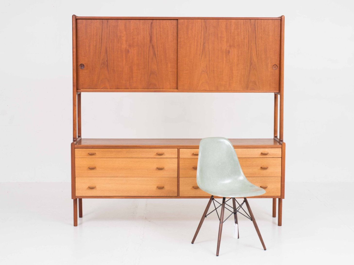 Scaffali: RY Mobler RY20 Buffet / Highboard von Hans J. Wegner – Usato da Zürich venduto da STUZH38 1