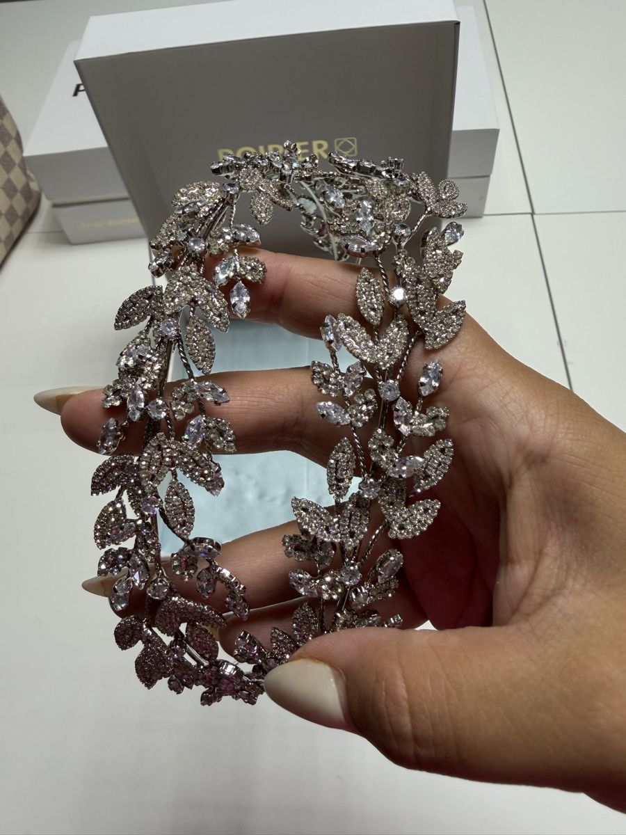 Haarschmuck: Diadem – Neu (gemäss Beschreibung) aus Altendorf von Carcoura 1