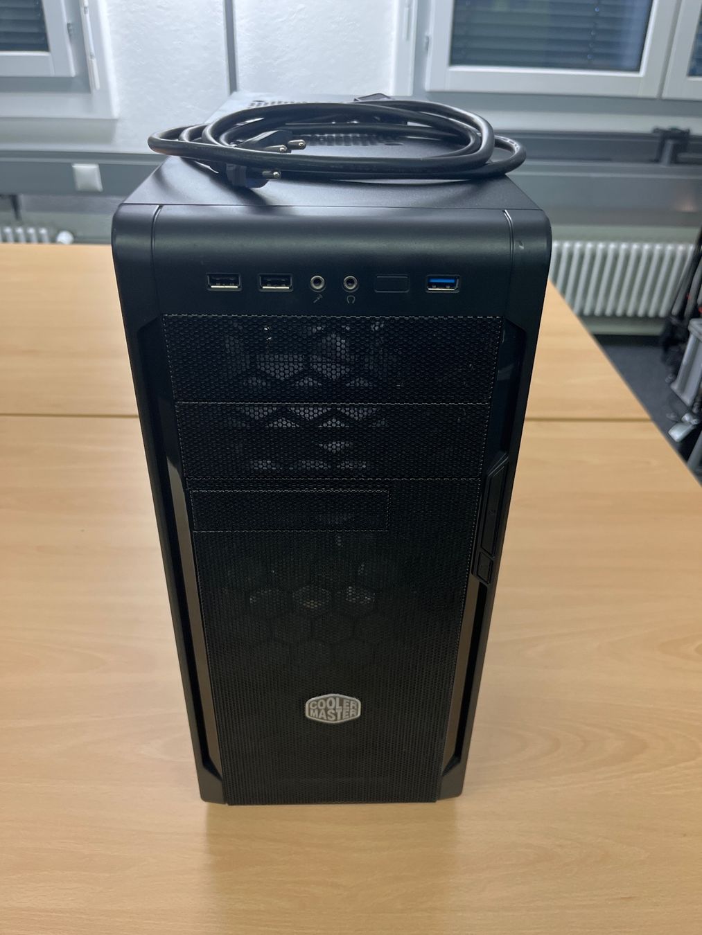 PC: PC, MS-7B09, AMD Ryzen Threadripper 1950x 16-core 3.4 GHz – Usato da Zürich venduto da inf_l8dx