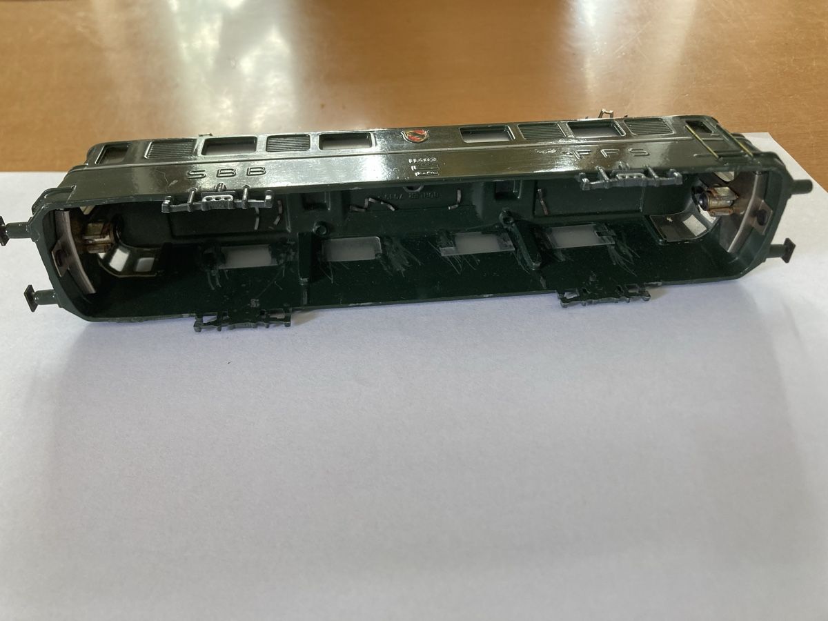 Hag Modelleisenbahnen: HAG Ae6/6 Gehäuse – Gebraucht aus Dällikon von Holy66go 1