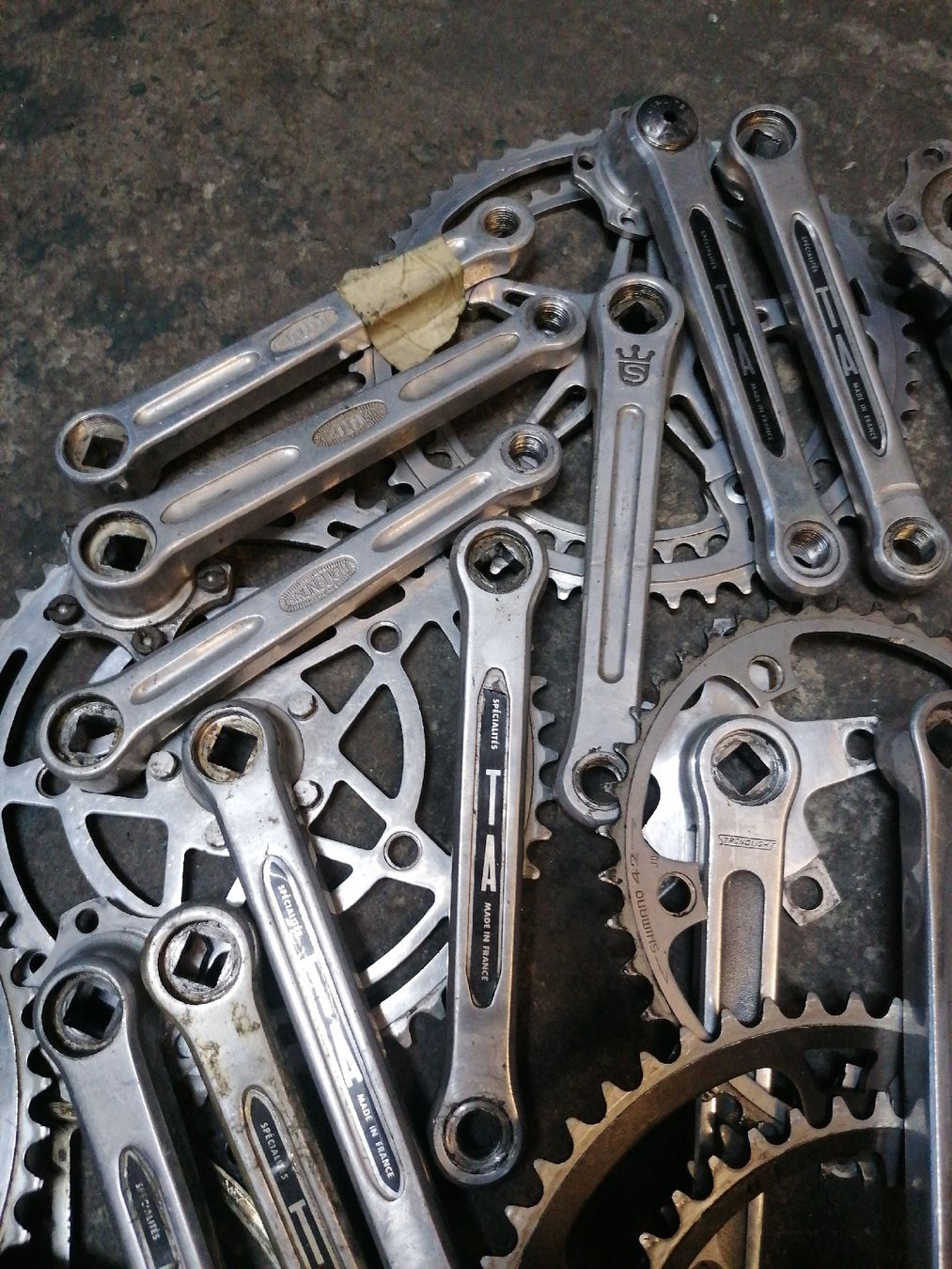 Pezzi di ricambio: Spécialités TA Kurbel Stronglight  – Usato da Lausanne venduto da Frankenstein 4