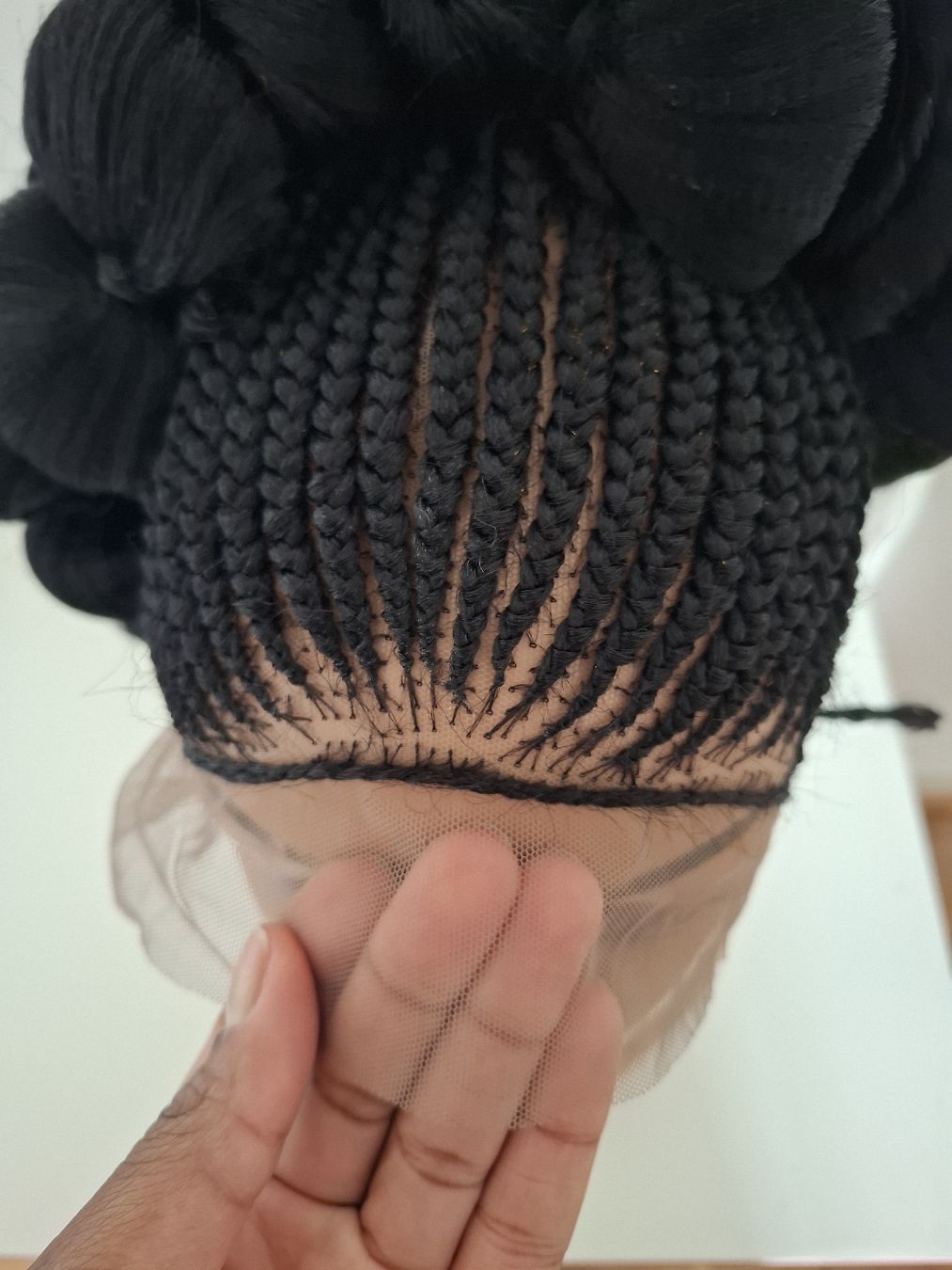 Parrucche: Black Braided Wig with High Bun | Elegant Style | Handmade – Nuovo (secondo la descrizione) da Lausanne venduto da usa_xd5k 2