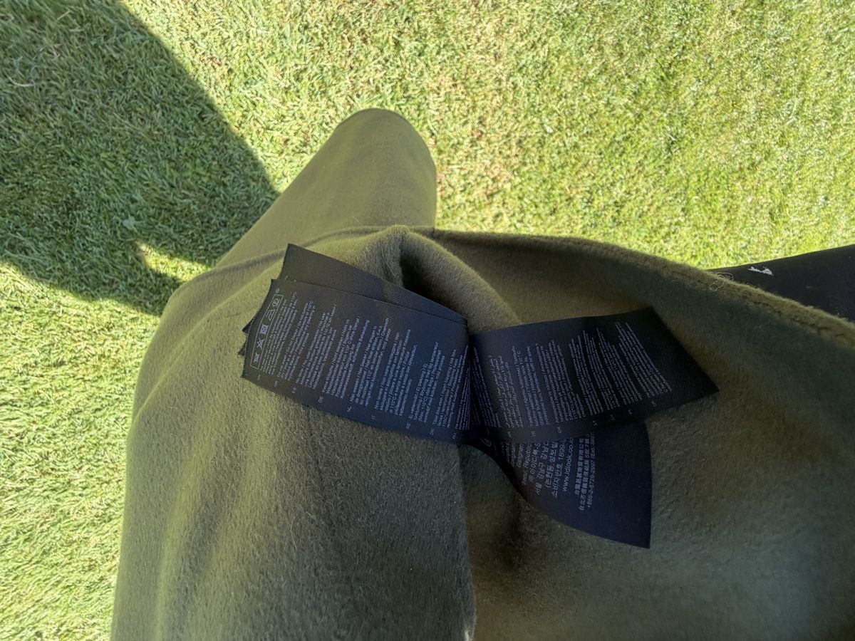 Maje Giacche: Maje Button-Embellished Wool Jacke – Nuovo (secondo la descrizione) da Küsnacht ZH venduto da lyd_8mmf 7