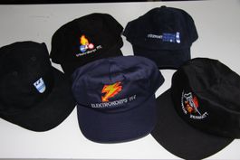9 Caps von Schweizer Feuerwehren