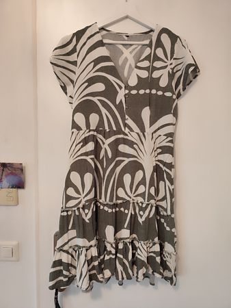 Leichtes Sommerkleid Grösse M floral top Zustand
