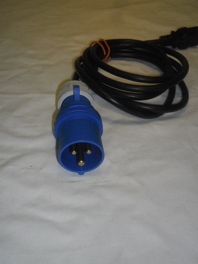 Cavi: Ladekabel - Einspeisung PW, 250V, 230cm – Usato da Büren SO venduto da omsa 1
