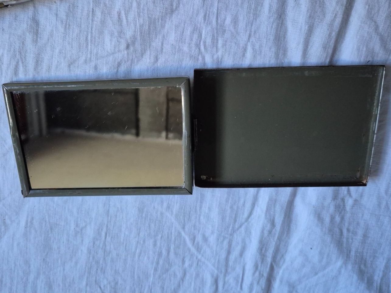 Specchi: Miroir de table vintage, cadre métal – Usato da Fey venduto da sverigi 7