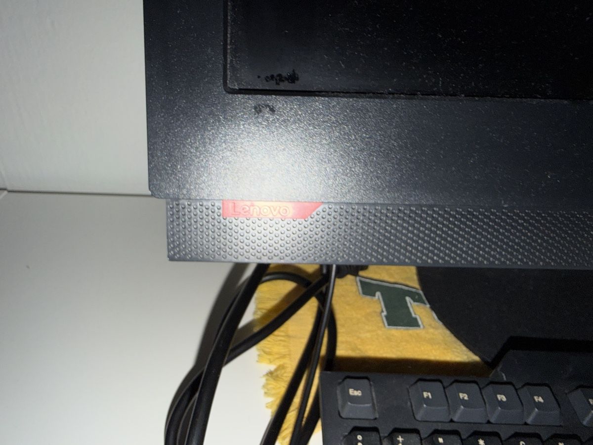 Lenovo PC: Lenovo ThinkCentre All-in-One Computer gebraucht – Usato da Dielsdorf venduto da blizz62 1