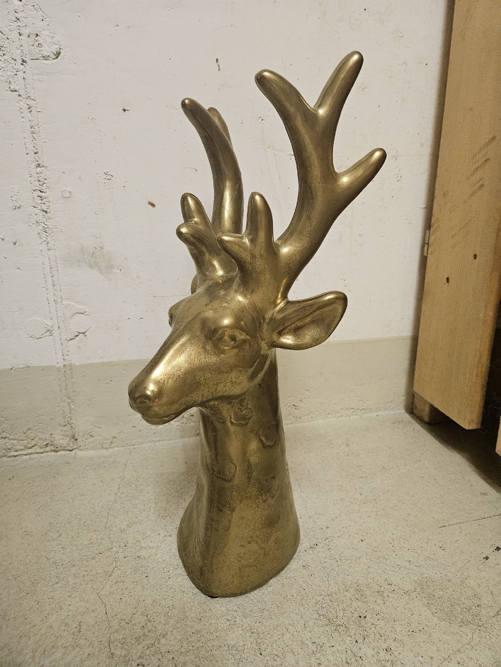 Tutte le decorazioni: Hirschopf Deko Gold – Usato da Tuggen venduto da Justje