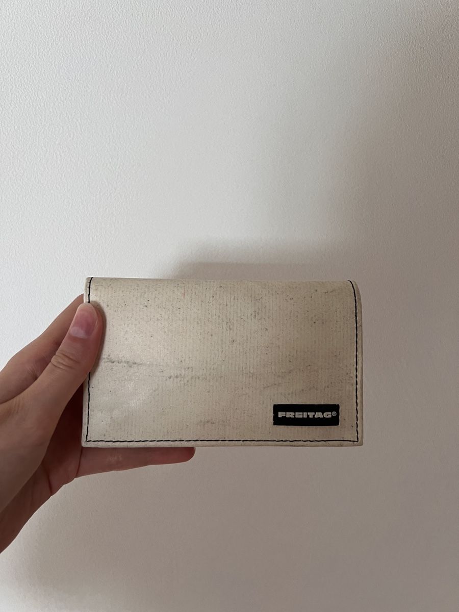 Freitag Portafogli: Freitag Portemonnaie F554 MAX – Usato da Hochfelden venduto da saloni28