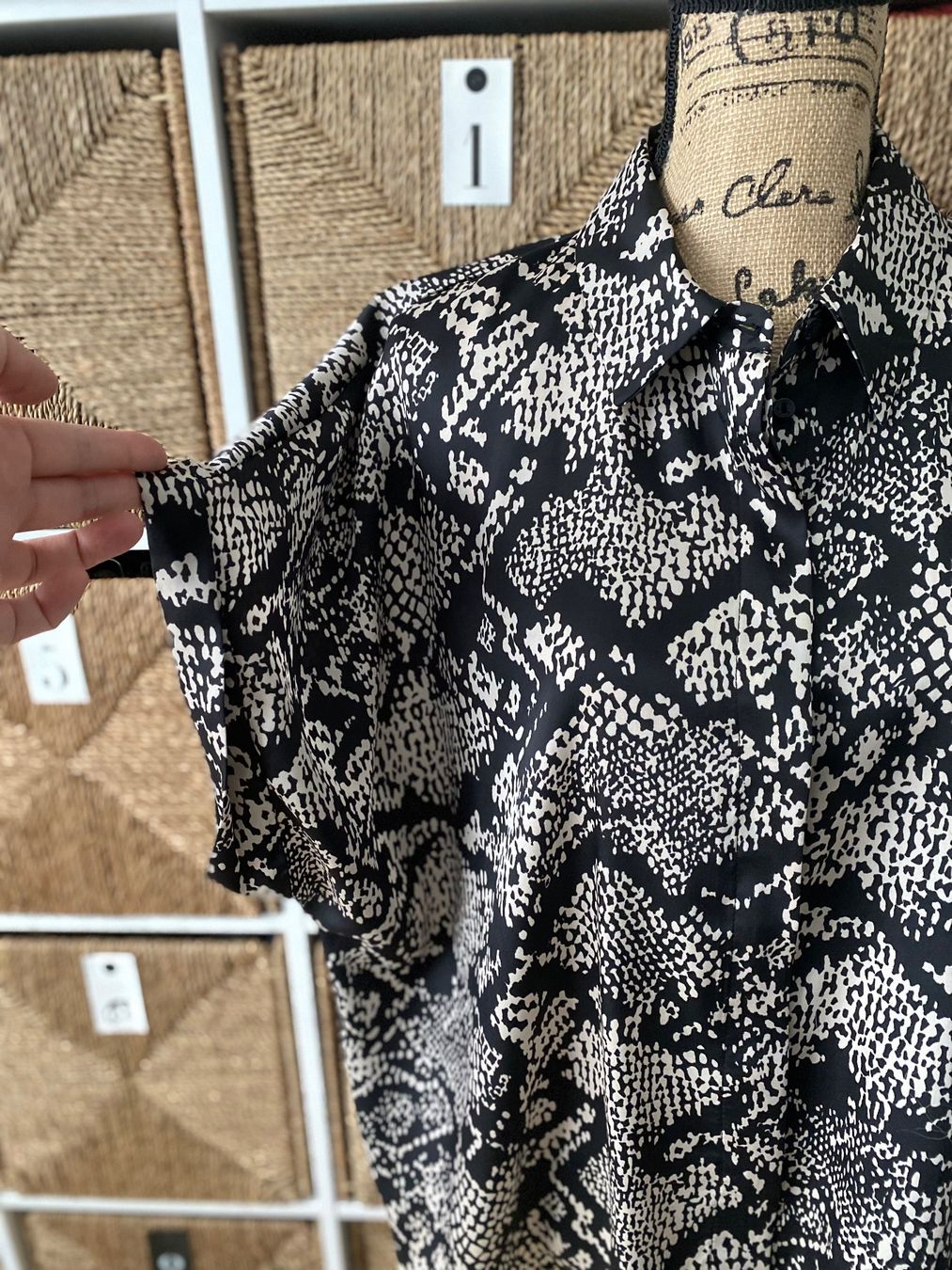Zara Blusen: ZARA shirt, XL, snake print – Neu (gemäss Beschreibung) aus Safenwil von rgs_tg62 4