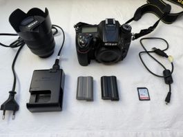 Nikon D7200 Spiegelreflexkamera komplett Set, guter Zustand