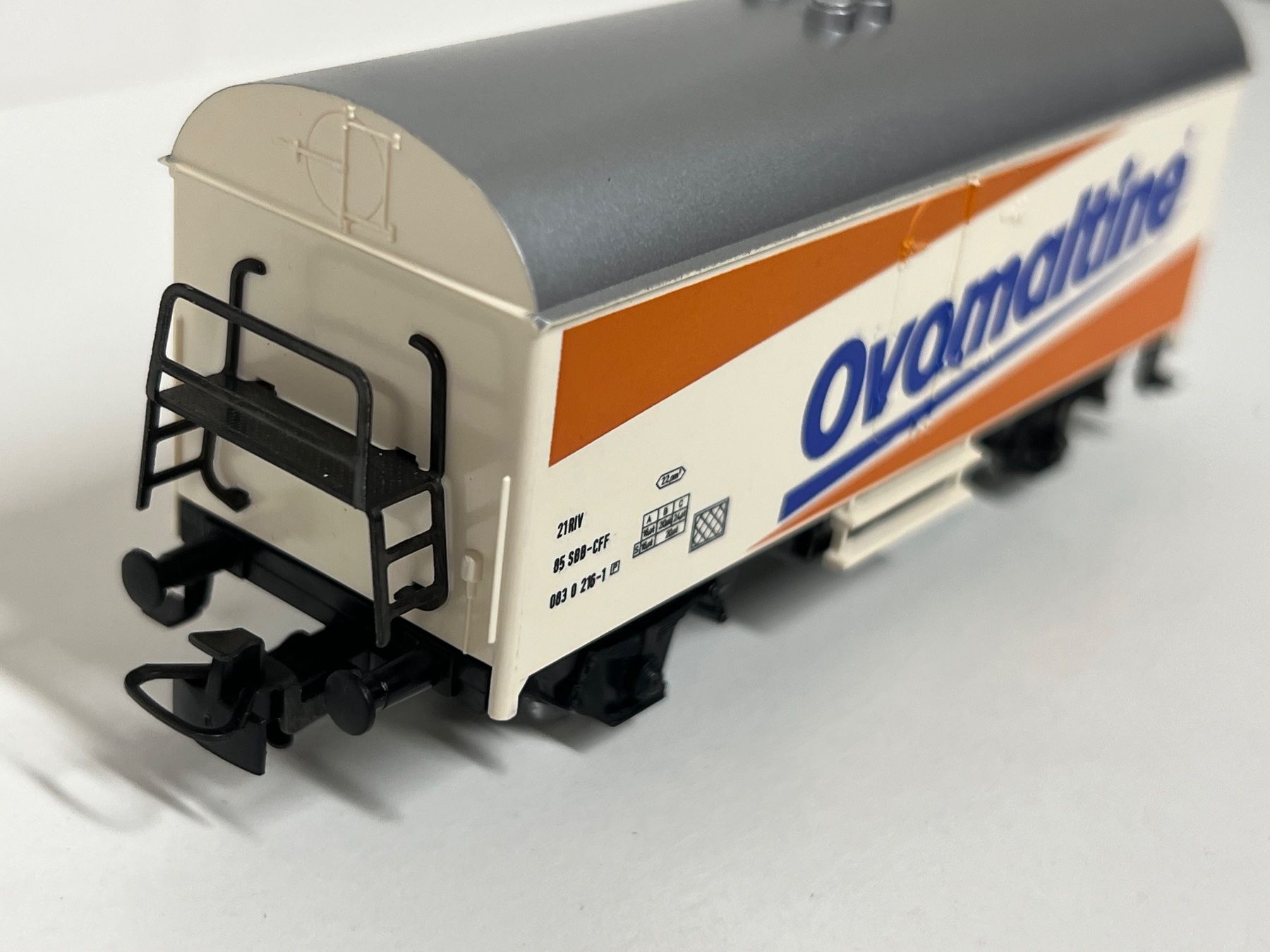 Märklin Modellini di ferrovie: Märklin OVOMALTINE H0 DC – Usato da Neuenhof venduto da ludovicco 2