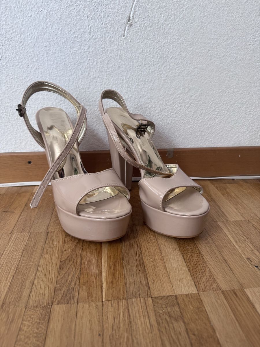 Scarpe da donna: high heels Grösse 38 – Usato da Urdorf venduto da yas_jqx6