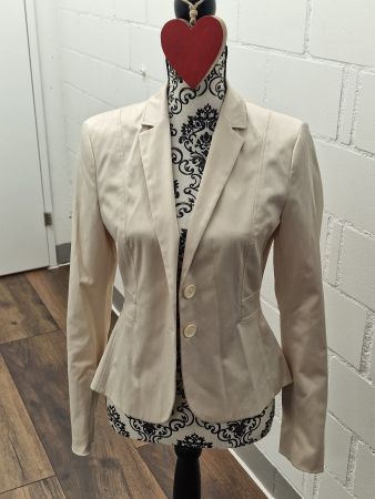 Baumwoll Blazer hbeige tailliert Gr 36 guter Zustand