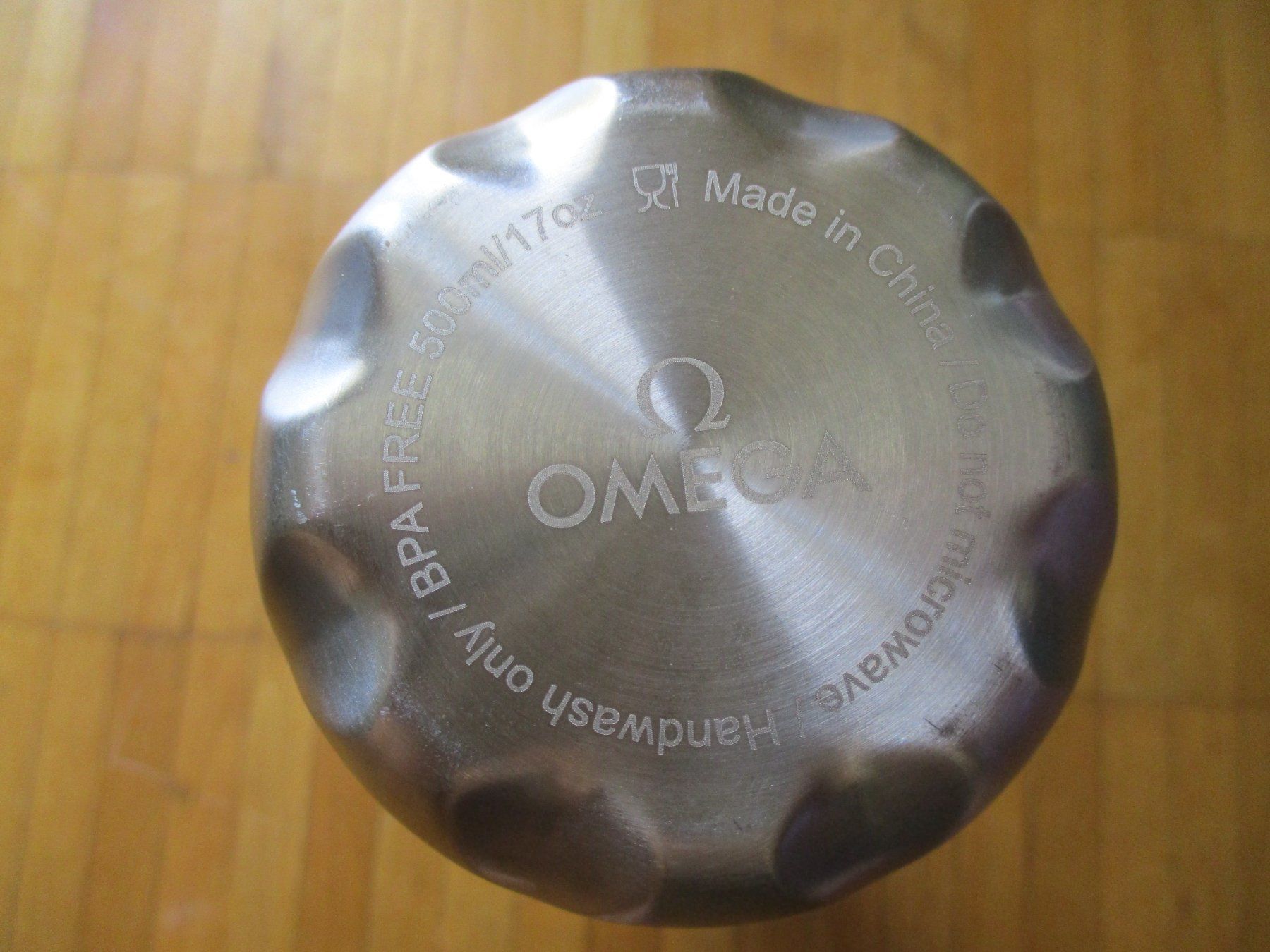 Borracce & Thermos: Gourde Omega rouge design – Usato da La Sarraz venduto da vic_v6kz 3