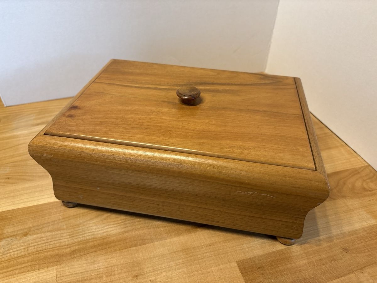 Truhen: Holz Dose Box mit Deckel – Defekt aus Rümlang von SchumBru10