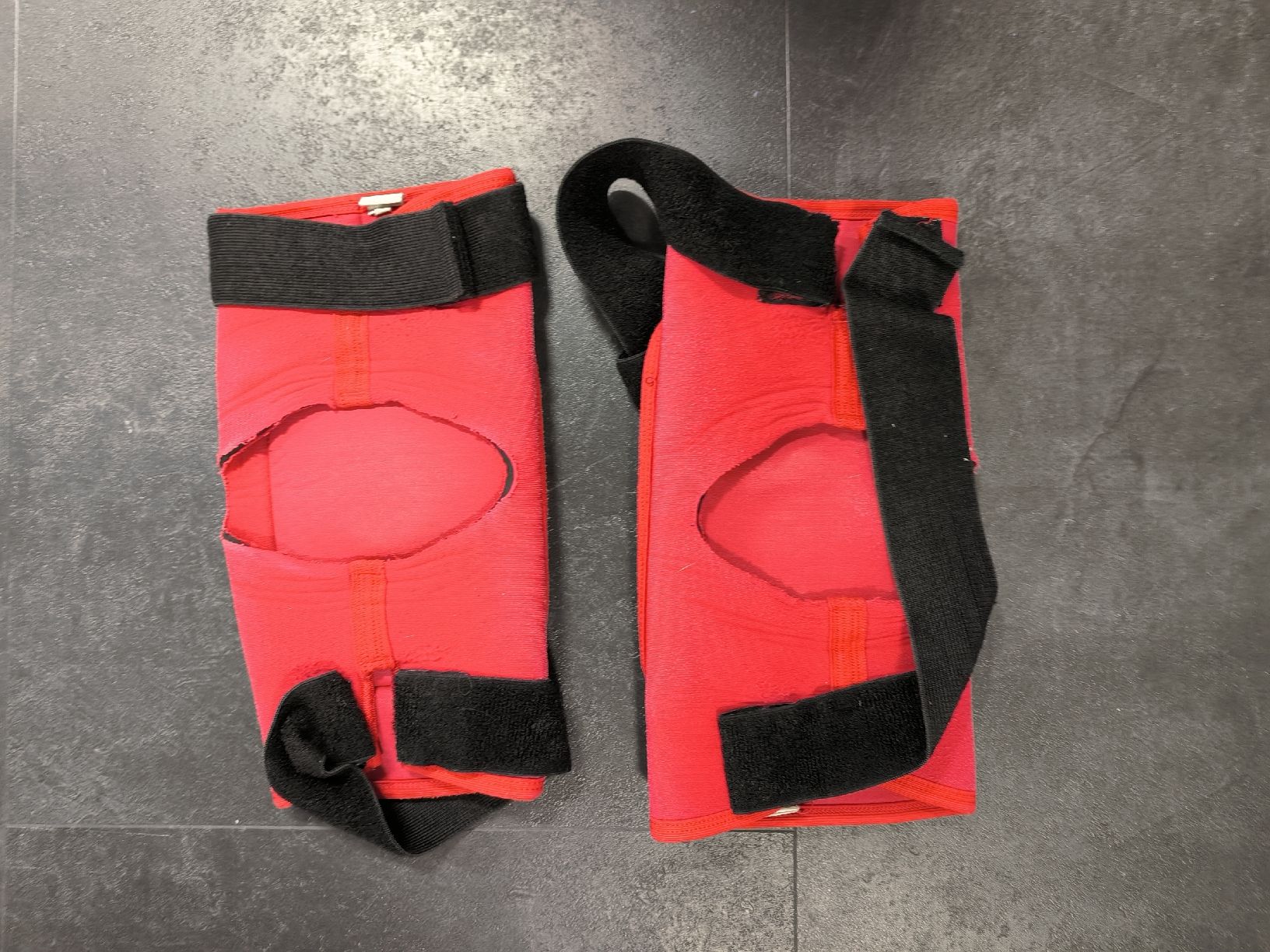 Schutz & Schoner: Unihockey Knieschoner – Gebraucht aus Othmarsingen von Othm13 1