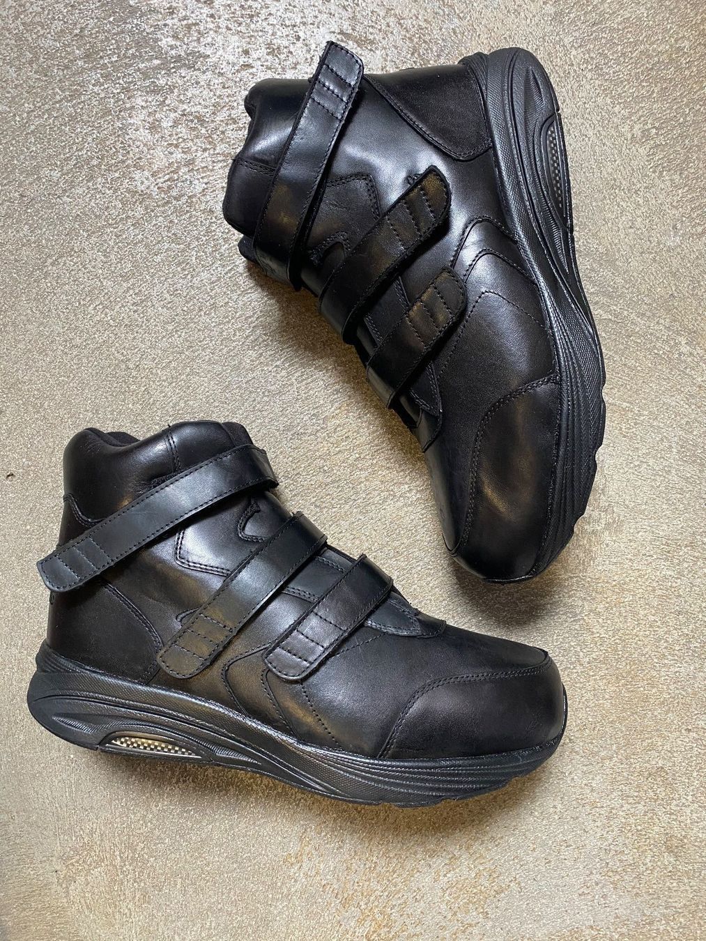 Scarpe da uomo: Chaussures Instride Taille 40.5 – Nuovo e nell'imballaggio originale da Orbe venduto da D-stockFactory-Orbe