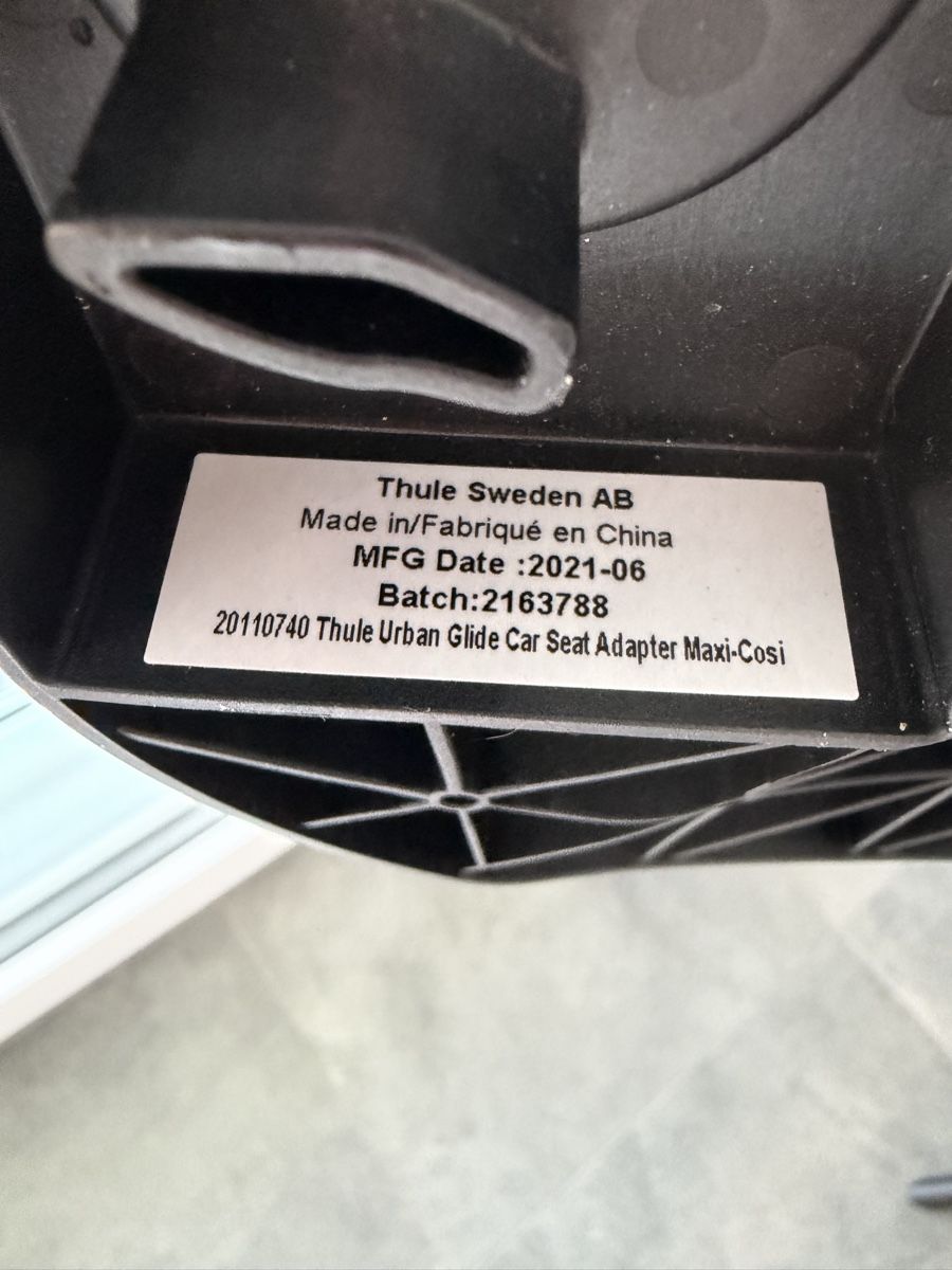 Thule Carrozzine: Kinderwagen Thule Adapter guter Zustand – Usato da Eschlikon TG venduto da celine-1998 1