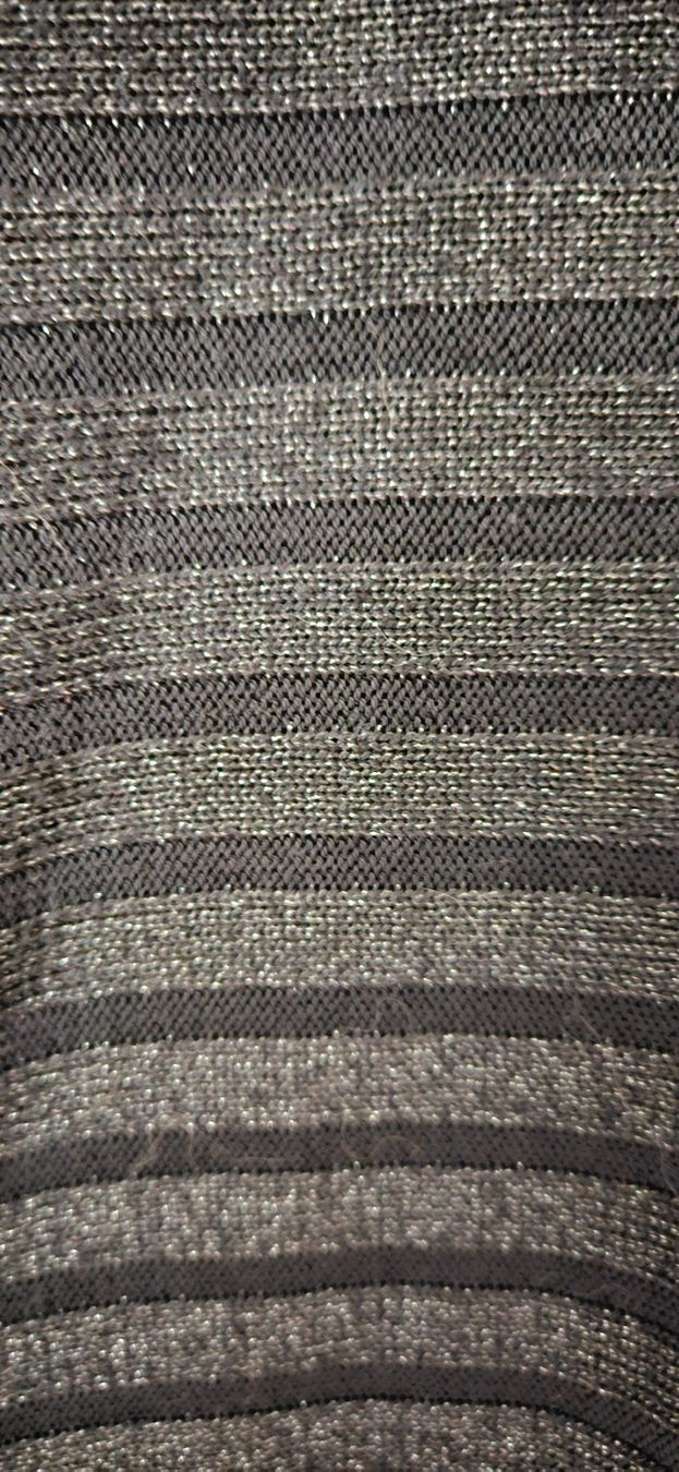 C&A Maglioni & Felpe: Schwarzgrauer Longpullover mit Glitzer Gr. L = 46 – Usato da Zweidlen venduto da Shubli 1