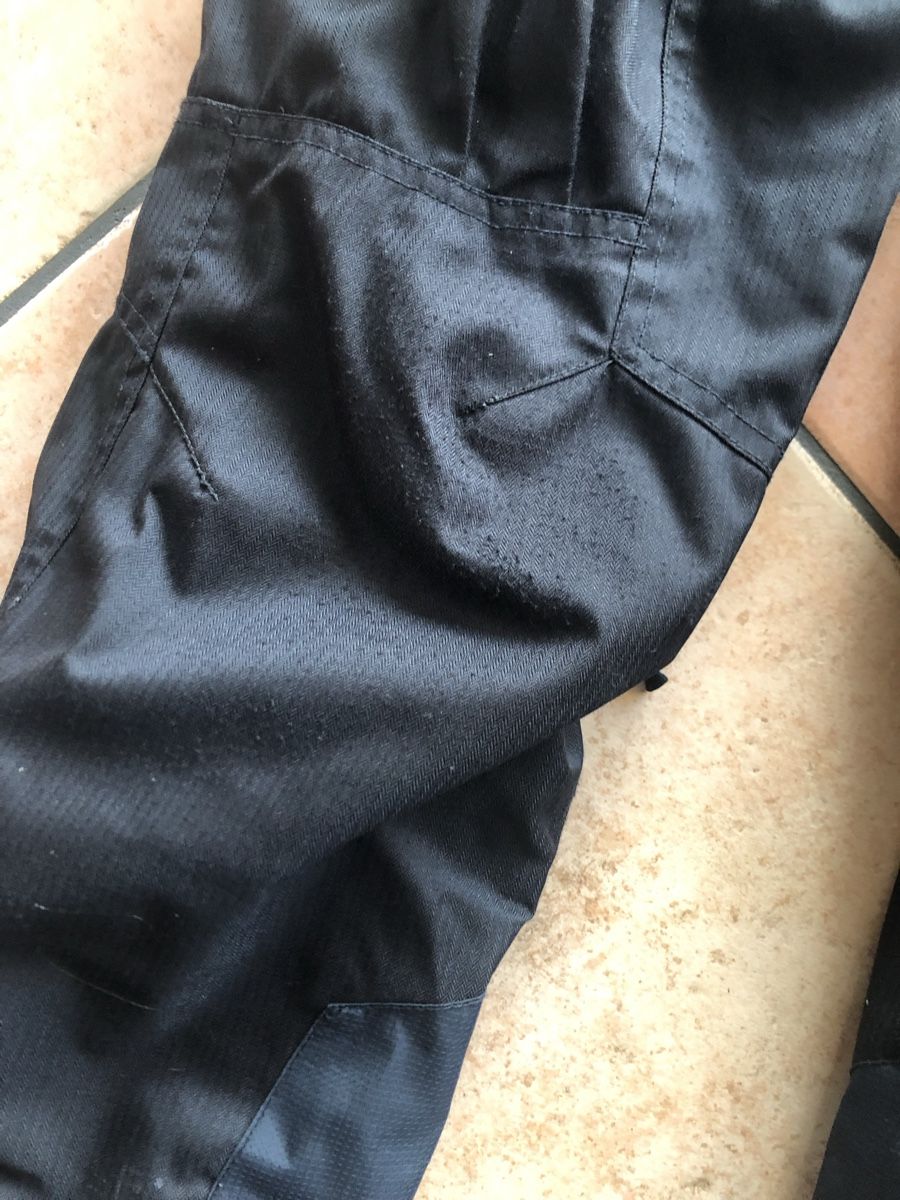 Hosen: Obscure Snowboard/Skihose 140 – Gebraucht aus Schmitten FR von FAJost 2