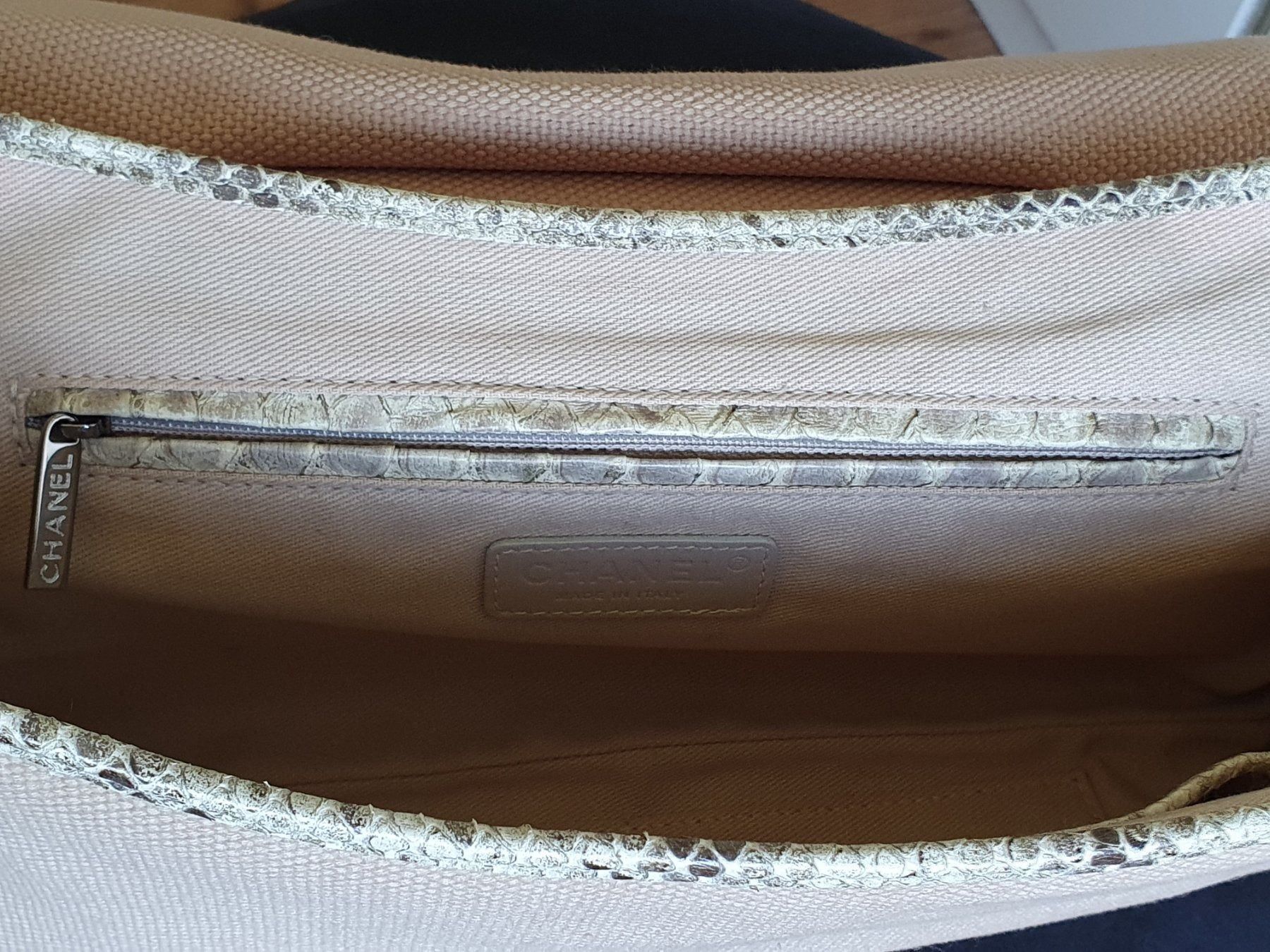 Chanel Borse da donna: CHANEL Python Hand Tasche Creme CC Logo! – Usato da Wängi venduto da Pambola 7