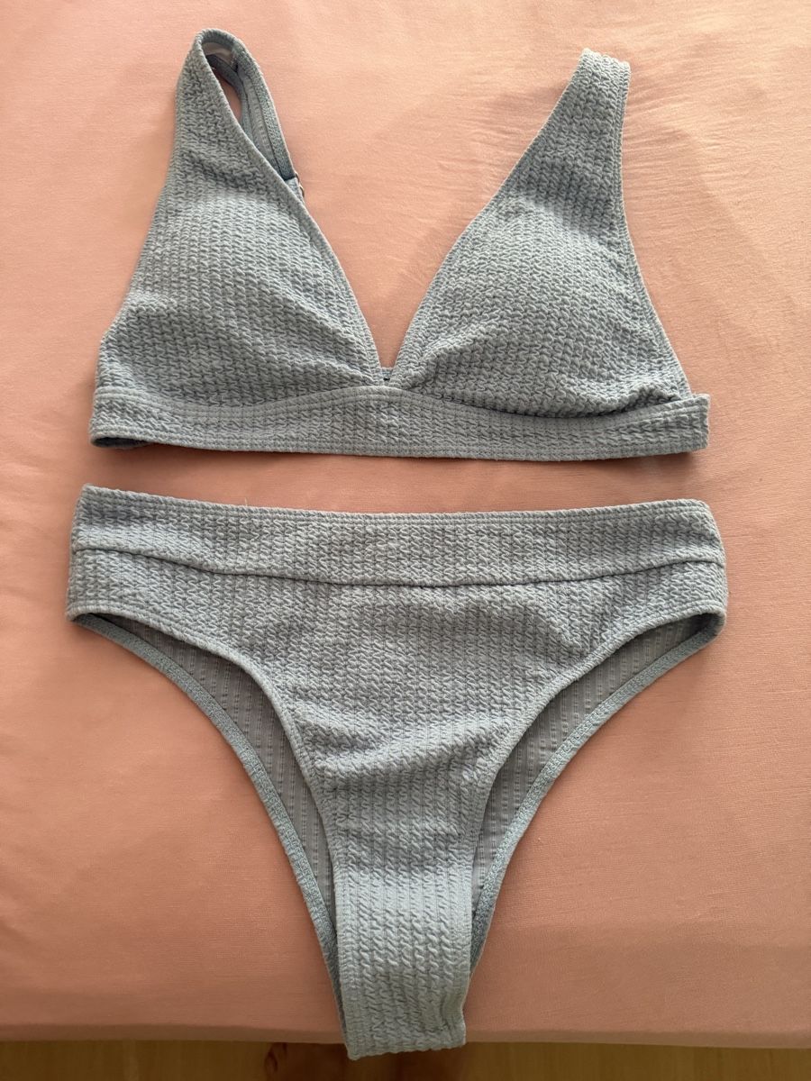 Costumi da bagno & Bikini: 3 Bikinis im Set, Grösse L / 40 – Usato da Rotkreuz venduto da Bikiii87 1