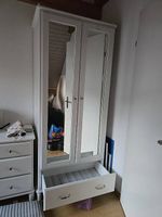 Kleiderschrank mit Spiegeln 