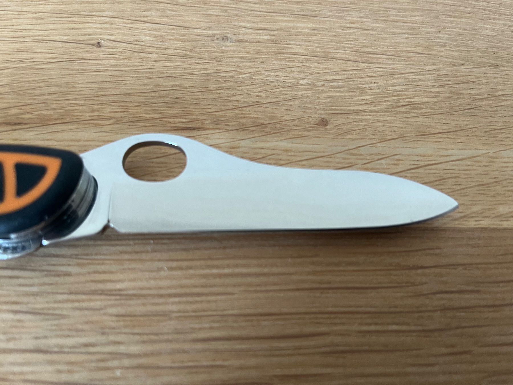 Victorinox Taschenmesser: Victorinox Hunter – Gebraucht aus Delémont von Taccos 3