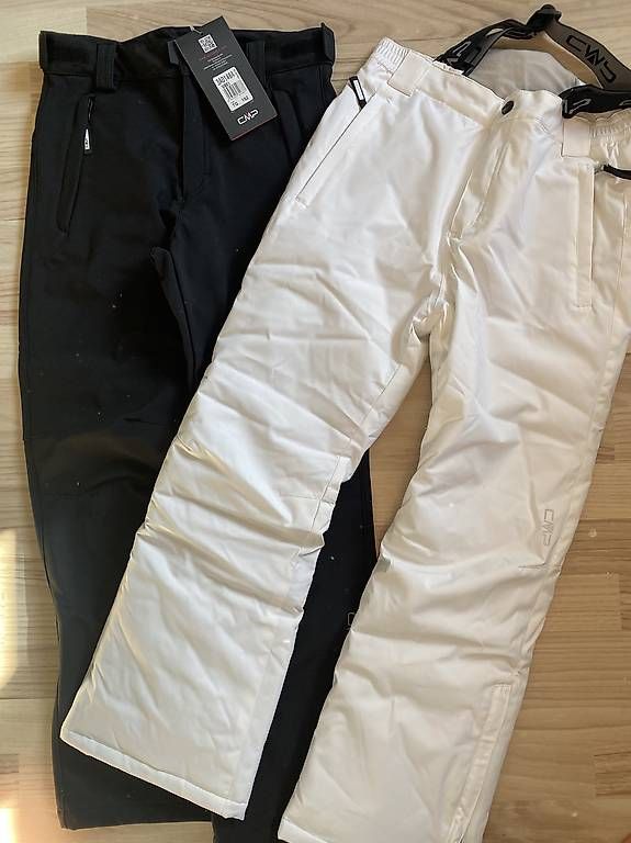 Hosen: Vend deux pantalons ski junior – Gebraucht aus Morrens VD von gia_sfs5 2