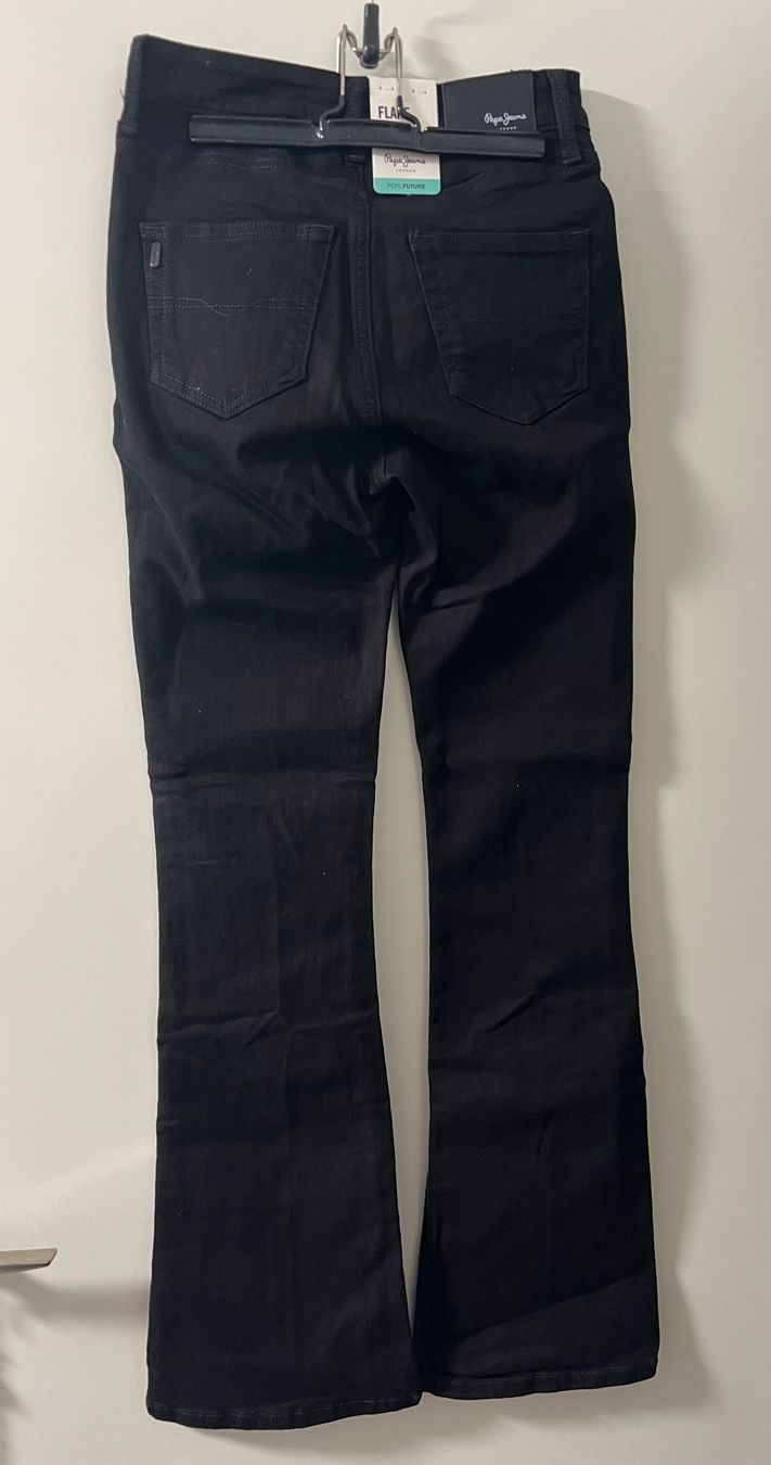 Pepe Jeans Jeans: Pepe Jeans Flare W26 L32 – Nuovo e nell'imballaggio originale da Trimbach venduto da bonehd 1