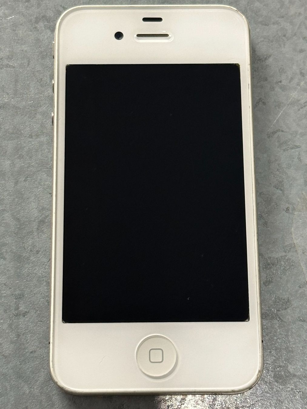Apple Handys / Smartphones: Apple iPhone 4, 8GB, Weiss – Gebraucht aus Basel von protekto