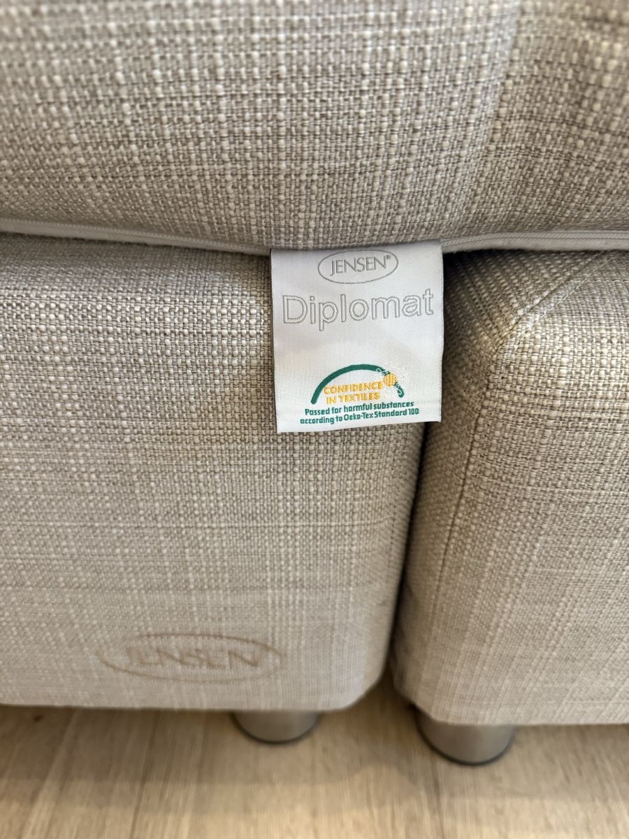 Jensen Letti: Jensen Diplomat Boxspringbett (Top Zustand!) – Nuovo (secondo la descrizione) da Oberlunkhofen venduto da dmian.uc 4