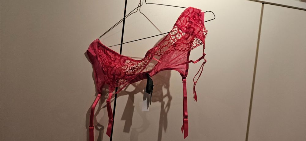 porte jaretelle ann summer NEUF (Gebraucht) in Lutry für CHF 8 – mit ... wallpaper 2