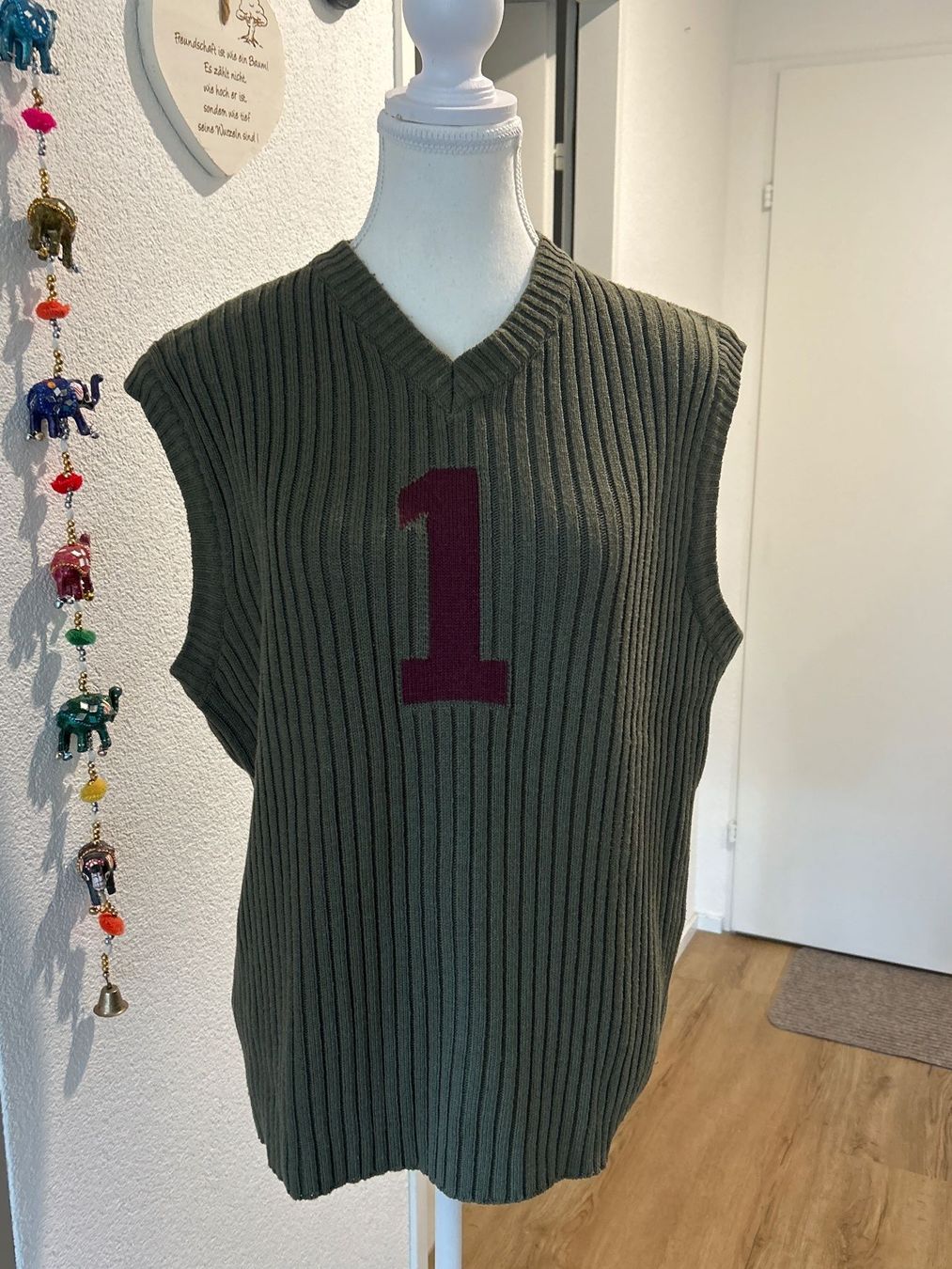 Gilet & Giacche: Strickweste oliv mit Nummer 1 von Knock Out Gr. XL – Usato da Brunnen venduto da Nala2929 4