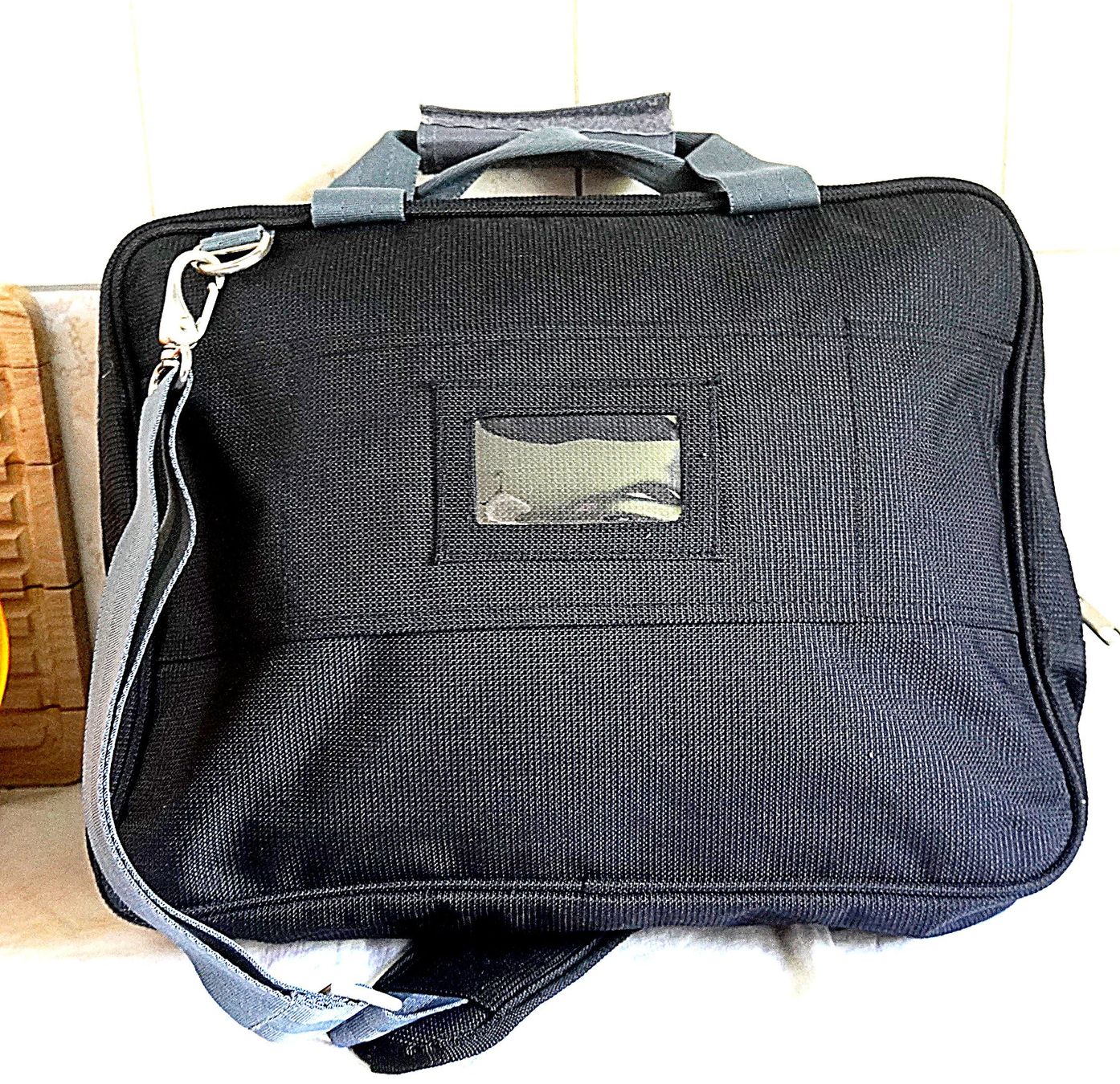 Borse: Laptop 15 Zoll Tasche NYT – Usato da Baar venduto da 2cvbaar 2