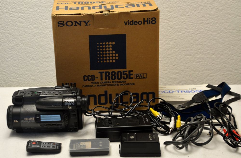 SONY HANDYCAM VIDEO 8 CCD-F550E Telecamera Video8 con valigetta rigida EUR 35,00 - ES