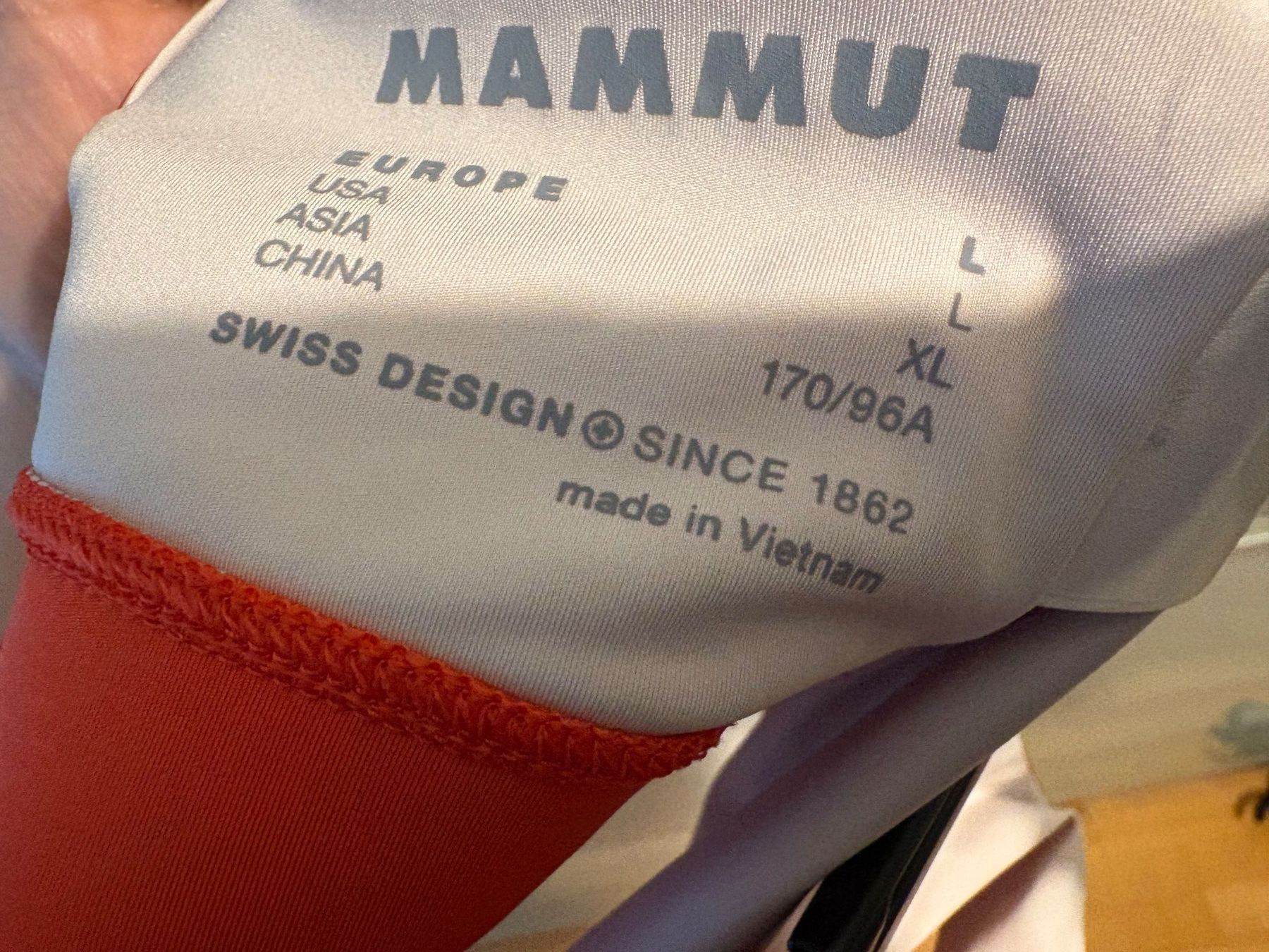 Mammut Lotti di vestiti: MAMMUT Sport set - Size L - NEW – Usato da Muzzano venduto da Sidney_3 4