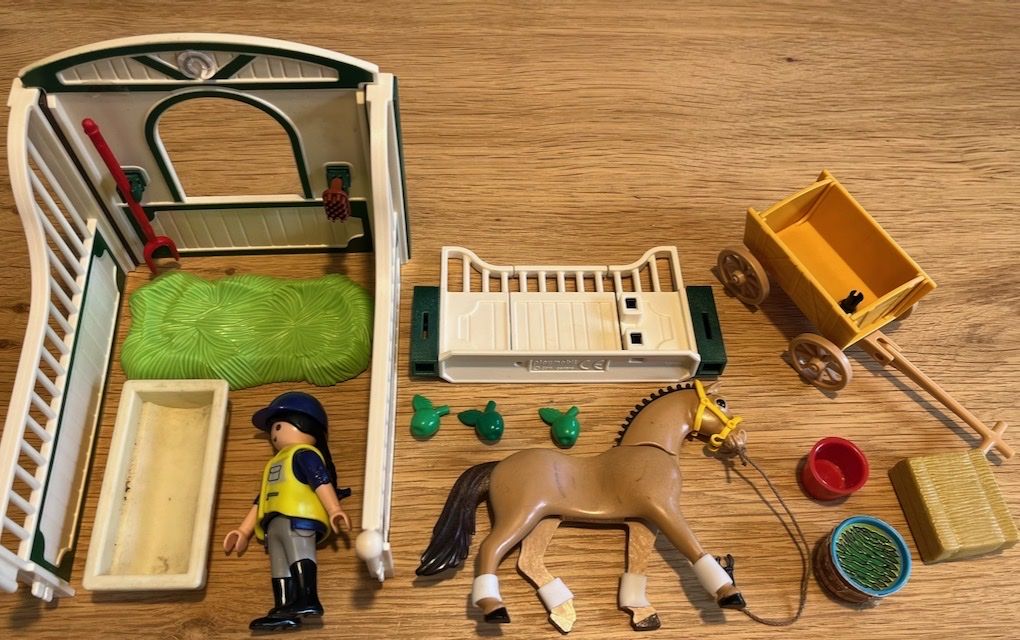 Playmobil Jouets: 3 article pack reserved for lau_592y – D'occasion à Fleurier par Carolina_11