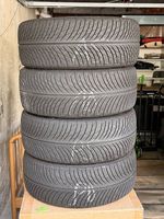 Pneumatici 225/40 R19 in perfette condizioni 