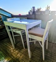 Outdoor Hochtisch mit 4 Barstühle