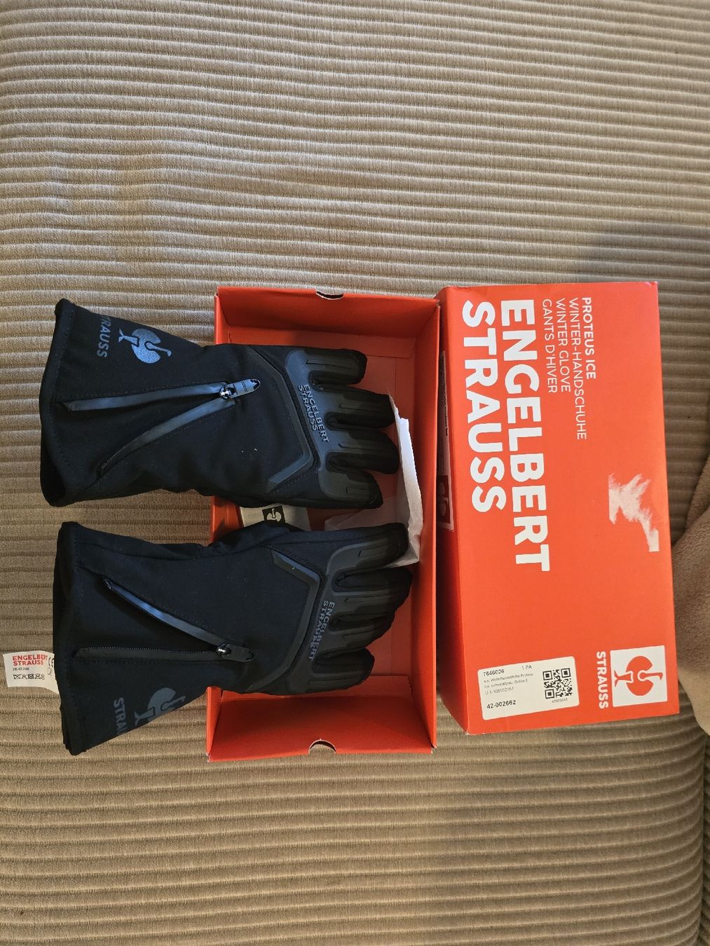 Guanti & manicotti: Engebert Strauss Winterhandschuhe Proteus Ice Grösse 6 Neu – Nuovo e nell'imballaggio originale da Horgenberg venduto da Esteban_Cri 1